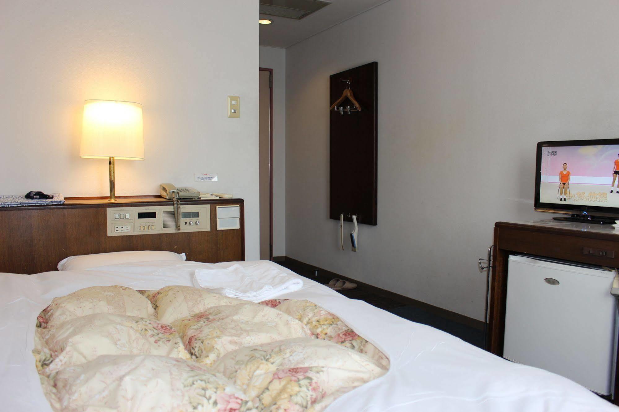 Hotel Higashihiroshima Hills Saijo Exterior foto